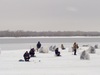 15.02.2003: Fishermen at the Dnipro